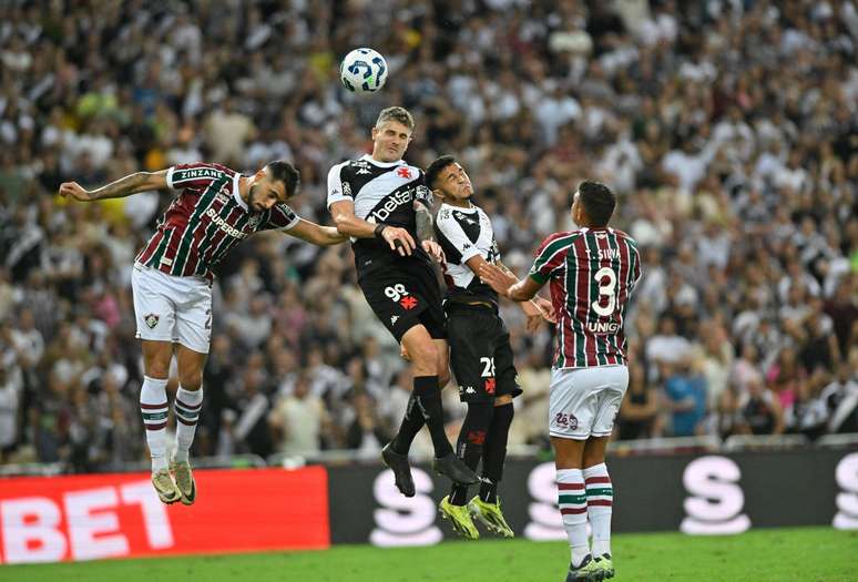 Vasco x Fluminense promete emoções fortes nesta quinta-feira (11/12)