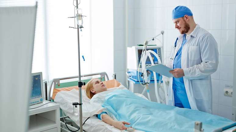 O AVC em jovens corresponde ao acidente vascular cerebral que ocorre antes dos 45 ou 50 anos, a depender do critério adotado pelos estudos – depositphotos.com / pressmaster