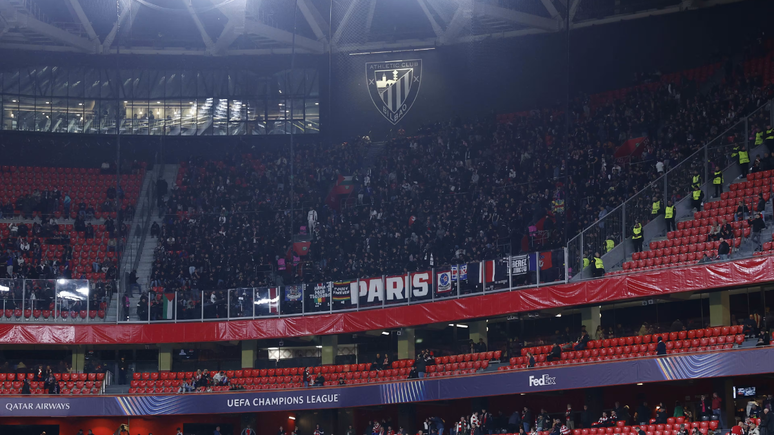 Torcedores do PSG em partida contra Athletic Bilbao 