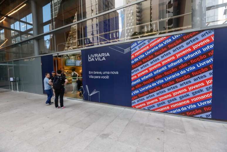 Livraria da Vila abre as portas na esquina da Avenida Paulista com a Alameda Campinas nesta quinta, 11