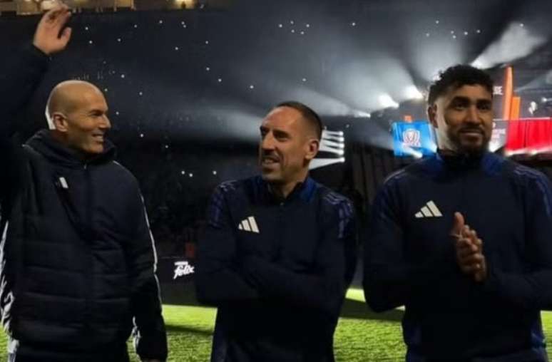 Instagram de Payet segue com foto de São Januário –