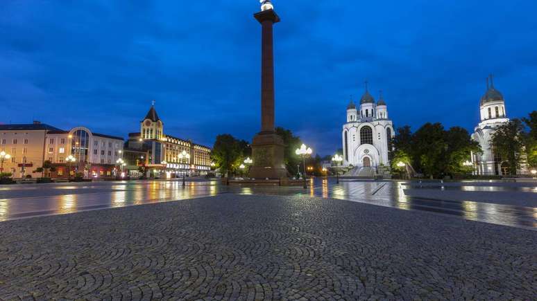 Cercada por Polônia e Lituânia, Kaliningrado combina importância militar, porto essencial e forte conexão com a Europa ao redor – depositphotos.com / benkrut