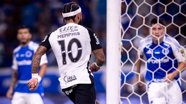 Lance do gol de Memphis em que a CBF liberou áudio