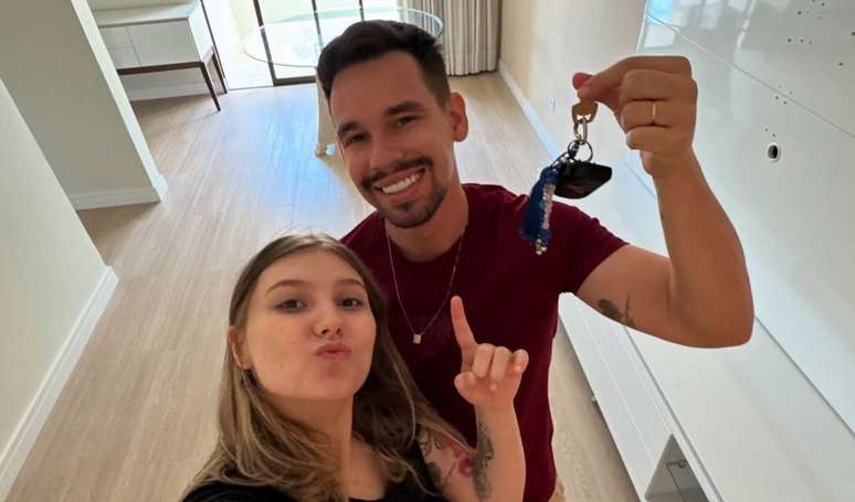 Com Isabel Veloso na UTI, marido da influenciadora toma decisão 'com muita tristeza e responsabilidade' sobre imóvel da família.