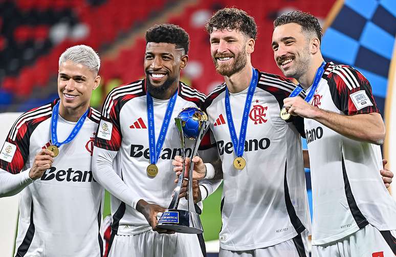 Flamengo players celebrate their victory over Mexico's Cruz Azul