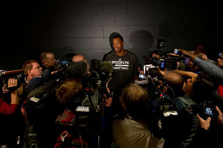 Jason Collins se aposentou da NBA em 2014