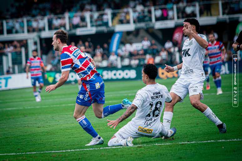Tomás Pochettino durante a partida entre Santos e Fortaleza, na Vila Belmiro 
