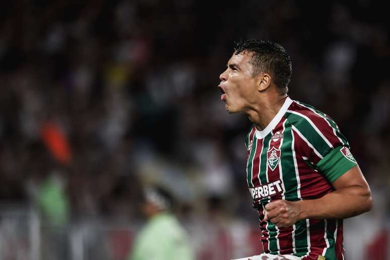 Thiago Silva marcou o gol da vitória contra o Bahia –