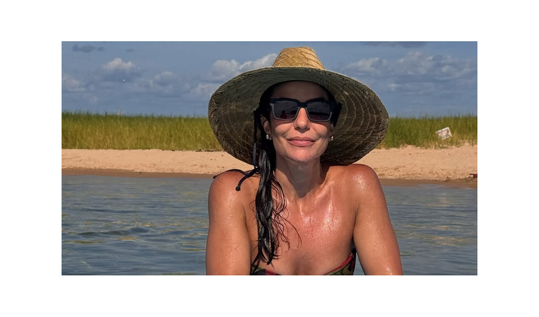 Muito além de uma casa de verão, essa mansão de Ivete Sangalo à beira-mar surpreende por estética elegante, culturais baianas e ambientes integrados.