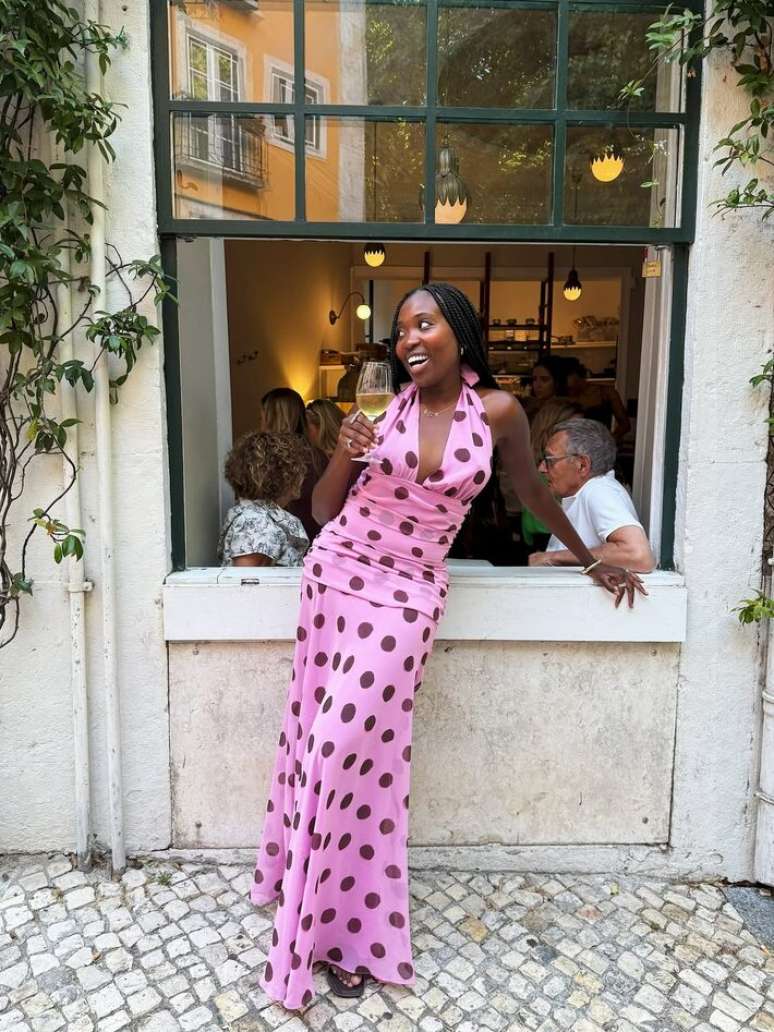 Estampa po&aacute; e modelagem frente &uacute;nica s&atilde;o apostas para o ver&atilde;o 2026