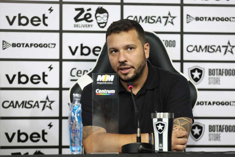 Alessandro Brito, diretor de gestão esportiva do Botafogo –