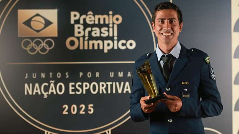 Caio Bonfim é um dos Atletas do Ano do COB