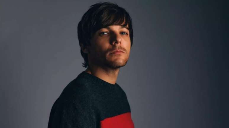 Louis Tomlinson reflete sobre 10 anos do hiato da One Direction