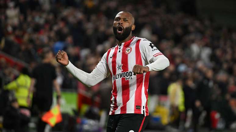 Igor Thiago venceu o prêmio de melhor jogador do mês da Premier League