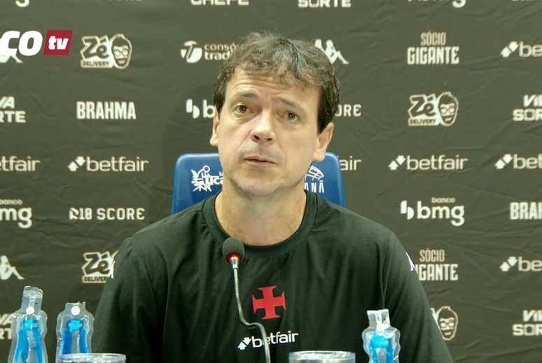 Diniz diz que relação com Vegetti é ótima e que problema foi resolvido –