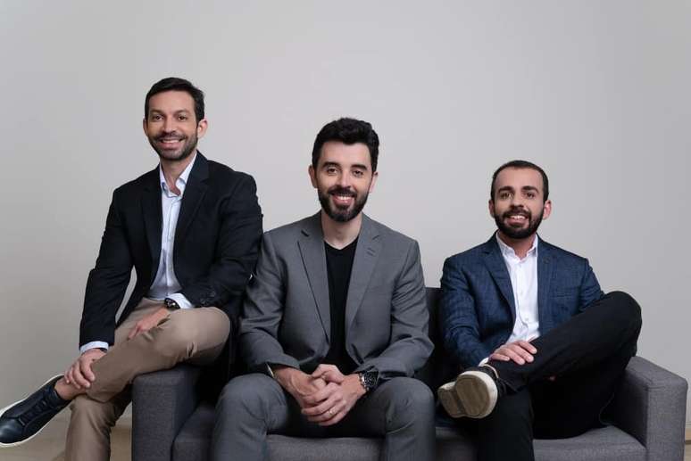 டியோகோ சோப்ரல், ரஃபேல் டவாரெஸ் மற்றும் ரோட்ரிகோலெமோஸ்