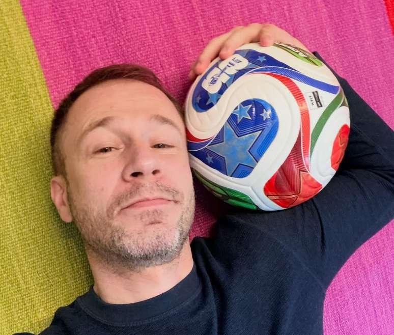 Tiago Leifert relembrou bastidores de quando trabalhou na Globo