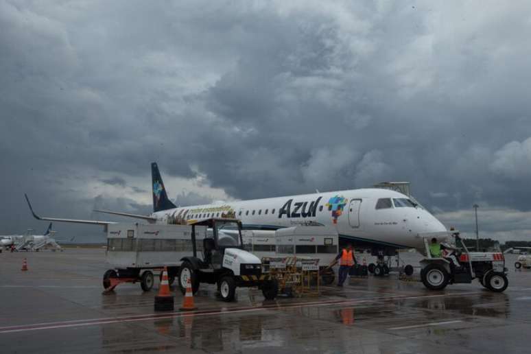 A expectativa é de que a reestruturação da Azul seja finalizada no início de 2026, com a emissão das novas ações previstas no plano