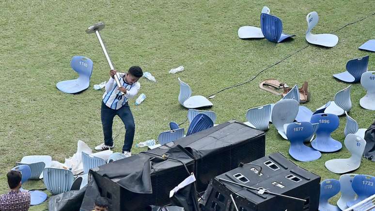 F&atilde; destr&oacute;i sistema de som durante a turn&ecirc; G.O.A.T. de Lionel Messi na India