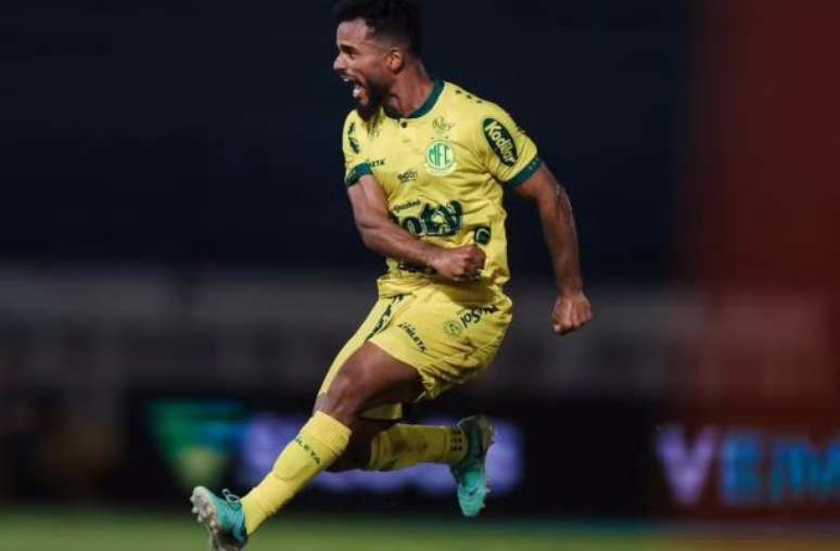 டேனியல்சினோ 2023 முதல் மிராசோலை பாதுகாத்து வருகிறார் -