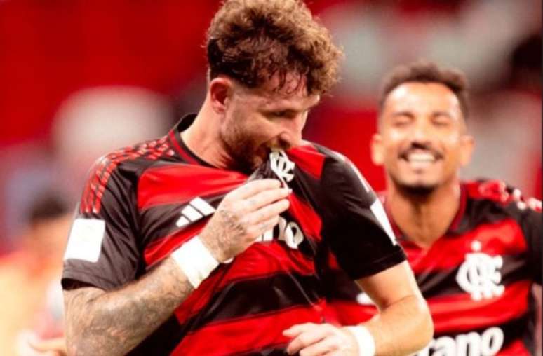 தோஹாவில் ஸ்கோரிங் தொடக்கத்தில் பிரமிட்ஸுக்கு எதிராக லியோ பெரேரா ஒரு கோல் அடித்தார் -