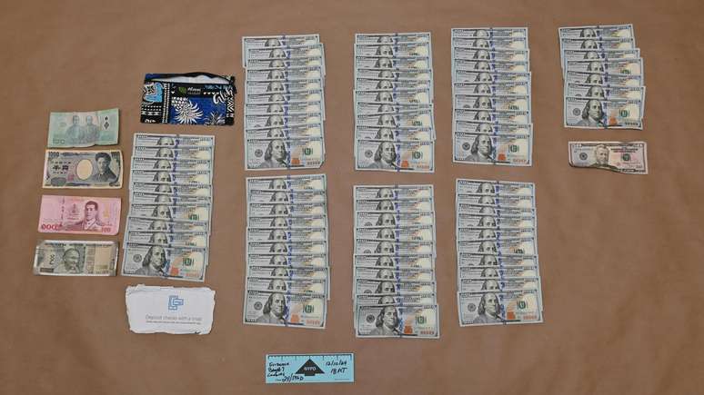 Provas encontradas durante a prisão de Mangione