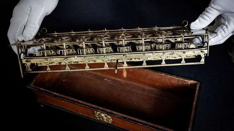 O mecanismo, criado por Blaise Pascal, era inovador, mas tamb&eacute;m dif&iacute;cil de fabricar