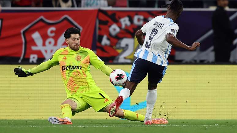 Rossi's defense was fundamental against Pyramids