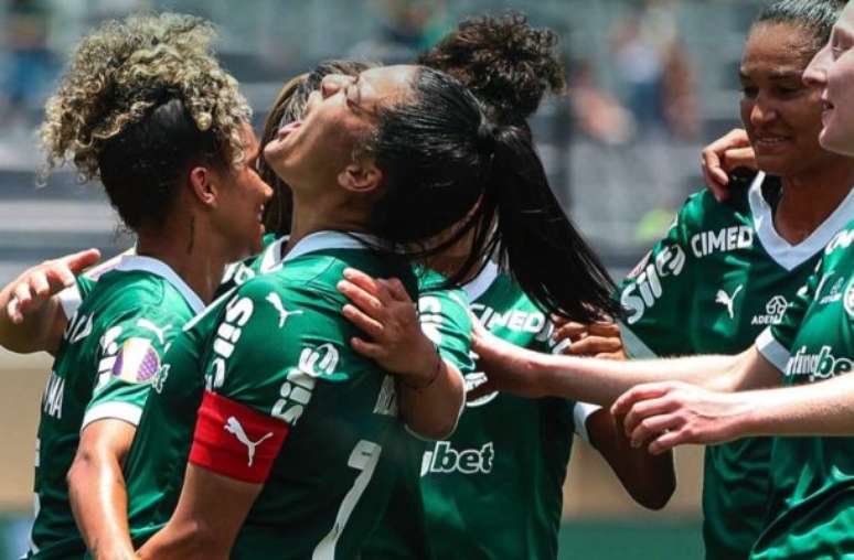 Corinthians at&eacute; venceu o jogo de volta, mas foi o Palmeiras quem ficou com a ta&ccedil;a &ndash;