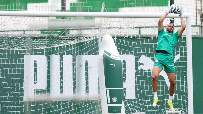 Weverton est&aacute; pr&oacute;ximo de voltar as atividades no Palmeiras &ndash;