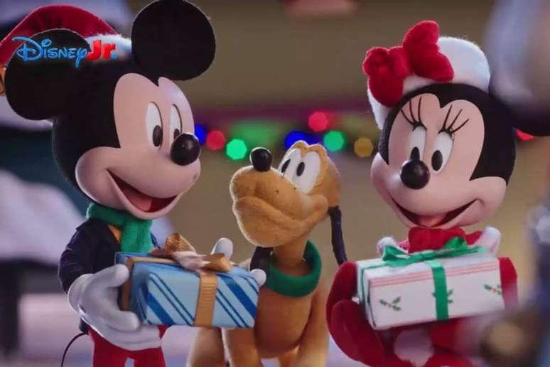 &ldquo;As Can&ccedil;&otilde;es de Natal de Mickey e Minnie&rdquo; mostra cinco curtas natalinos encantadores e divertidos 