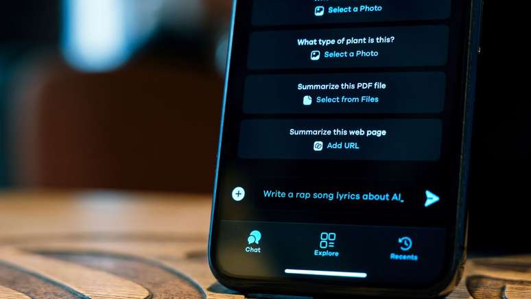 Especialistas apontam avan&ccedil;o da IA ag&ecirc;ntica, maior integra&ccedil;&atilde;o ao dia a dia e necessidade de capacita&ccedil;&atilde;o para evitar depend&ecirc;ncia