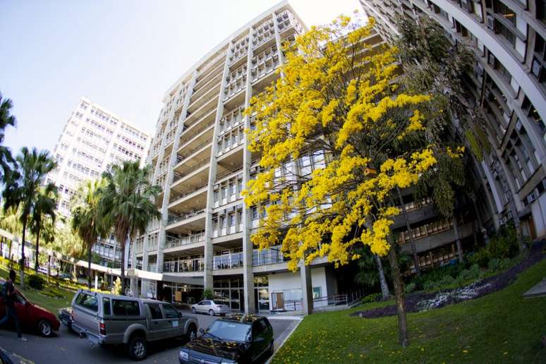 Campus Maracan&atilde;, o maior da Uerj, pr&oacute;ximo &agrave; Mangueira, onde Alcione idealizou a escola de samba mirim Mangueira do Amanh&atilde;.