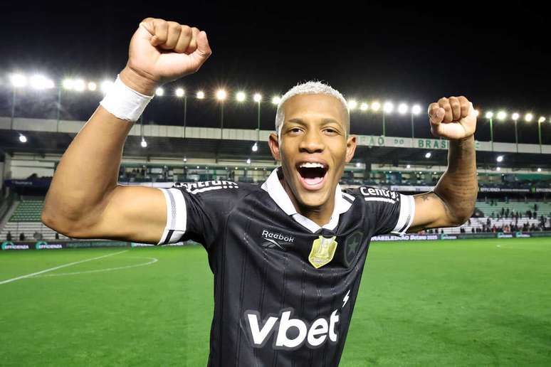 Danilo chegou ao Botafogo somente na metade de 2025. Ele &eacute; titular absoluto na equipe carioca &ndash;