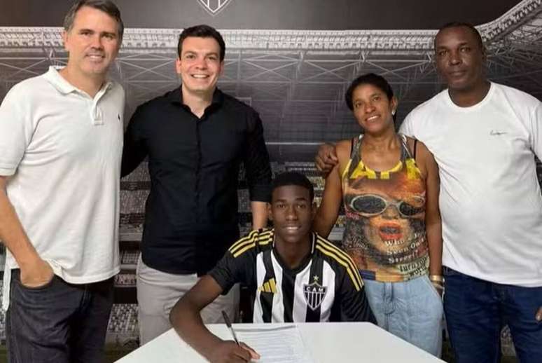 Mauro J&uacute;nior chegou ap&oacute;s se destacar no Sub-14 &ndash;
