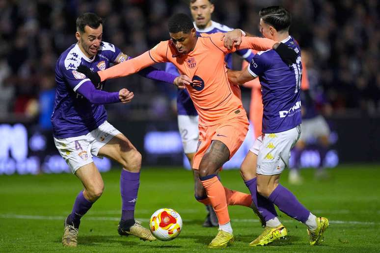 கோபா டெல் ரேயில் குவாடலஜாரா வீரர்களுடன் பந்து தகராறில் ராஷ்ஃபோர்ட் –