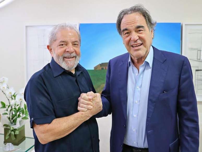Em entrevista, Nowrasteh se compara a Oliver Stone, ganhador do Oscar que est&aacute; fazendo document&aacute;rio sobre Lula