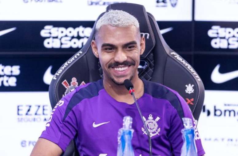 Matheuzinho est&aacute; pendurado e pode ficar de fora do jogo da volta&nbsp; &ndash;