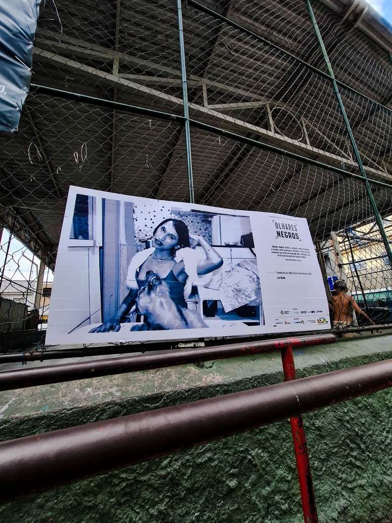 A representatividade LGBT tamb&eacute;m comp&otilde;e o conjunto de imagens. Ideia &eacute; inclus&atilde;o democr&aacute;tica de olhares, com a diversidade da favela.