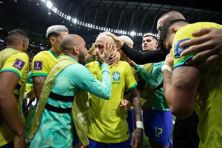 Neymar viveu misto de emo&ccedil;&otilde;es no jogo da Sele&ccedil;&atilde;o Brasileira contra a Cro&aacute;cia na &uacute;ltima Copa do Mundo, pois anotou gol decisivo &ndash;