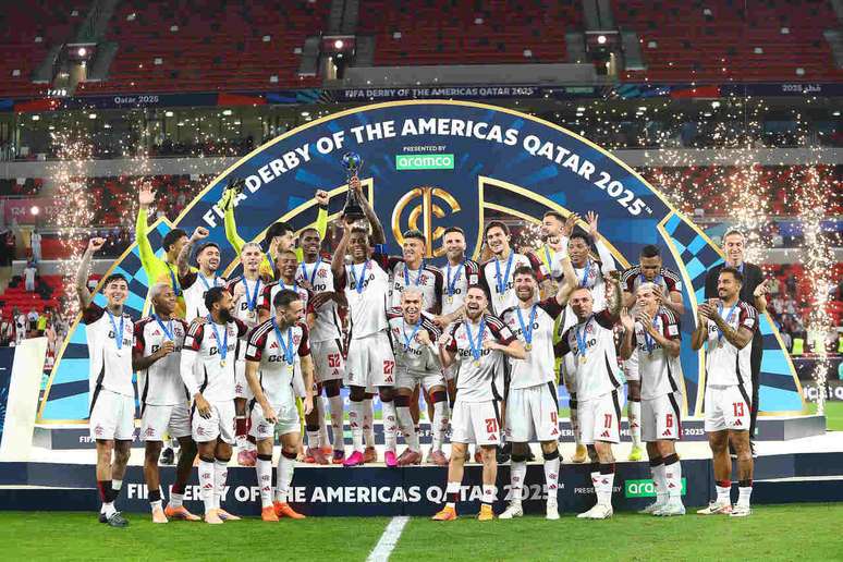 Emissoras duelaram pela primeira vez na vit&oacute;ria carioca sobre o Cruz Azul &ndash;