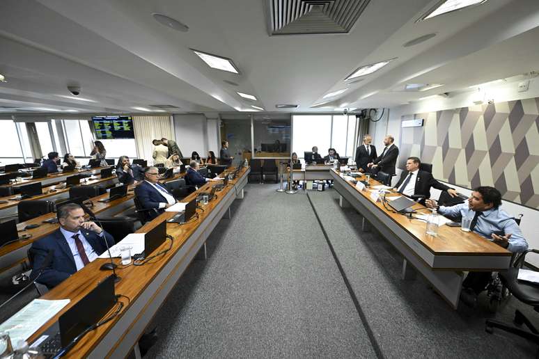 Comiss&atilde;o de Constitui&ccedil;&atilde;o, Justi&ccedil;a e Cidadania (CCJ)