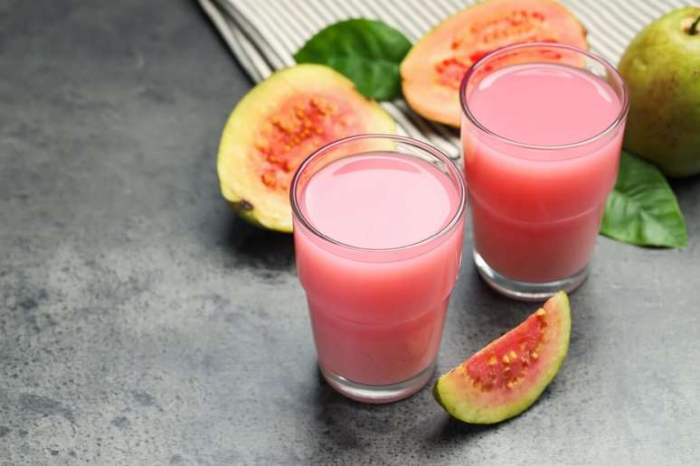 Suco detox de goiaba 