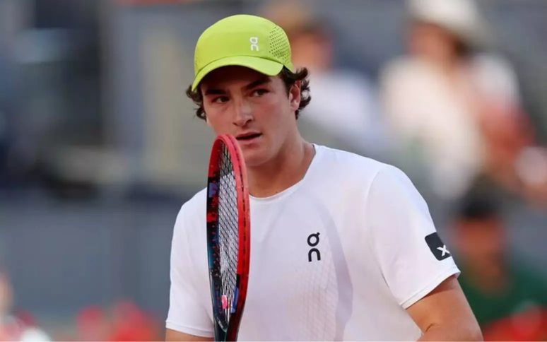 19 வயதில், ஜோவோ பொன்சேகா டென்னிஸ் வாக்குறுதியாக சர்வதேச பத்திரிகைகளின் ரேடாரில் நுழைந்தார்