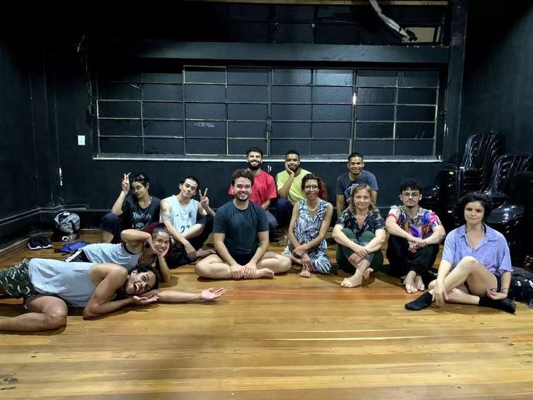 Ensaio do Coletivo Rangers Urban, de pesquisa em dan&ccedil;as urbanas e improviso musical. Kika Souza &eacute; uma das criadoras.