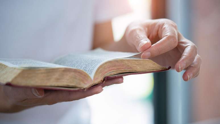 "O brasileiro acredita muito em Deus, independentemente da sua religi&atilde;o", diz Nunes.