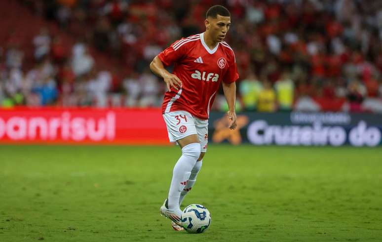 Meio-Campista Gabriel Carvalho, &uacute;ltima grande vnda do Internacional &ndash;