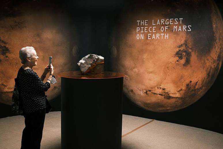 Em julho, um meteorito marciano descoberto no N&iacute;ger foi leiloado por cerca de R$ 21,5 milh&otilde;es em Nova York