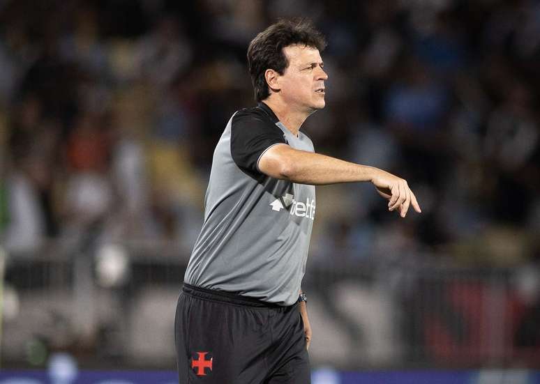 Diniz pode ser campe&atilde;o pela primeira vez com o Vasco e encerrar um jejum de 14 anos do clube sem t&iacute;tulos de express&atilde;o. Fotos: Matheus Lima/Vasco.