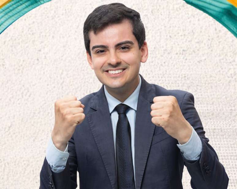 எ ஃபஸெண்டா 17: டுடு காமர்கோ.